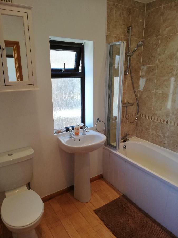Nice Rooms In Queen House 클레이크로스 외부 사진