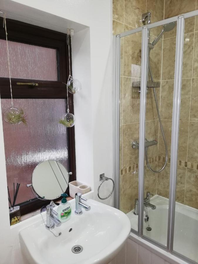 Nice Rooms In Queen House 클레이크로스 외부 사진